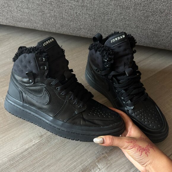 ❄️ Air Jordan 1 Acclimate "Triple Black" Winter Boots - Picture 1 of 4
